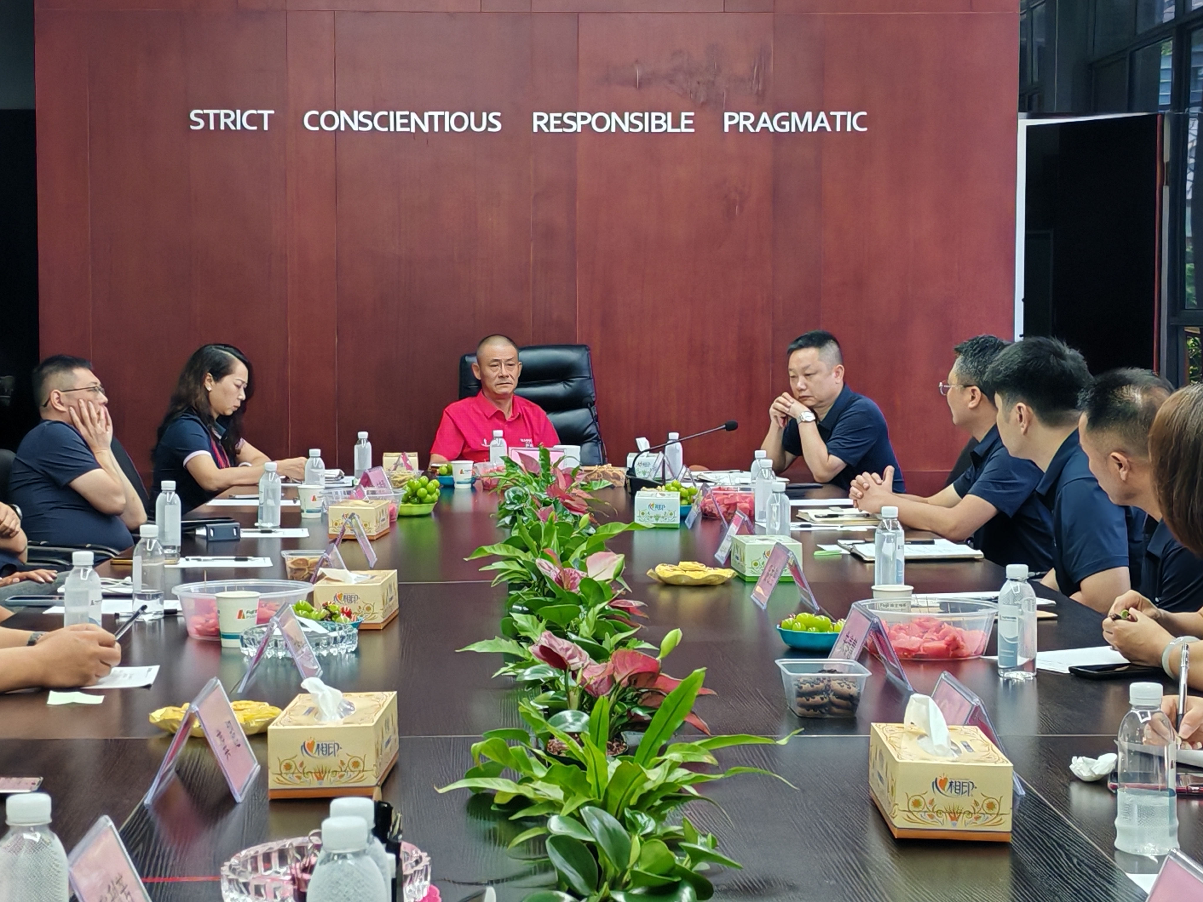 破局前行，聚力攻坚 | 米兰app入口站官网-米兰中国
年中总结规划会